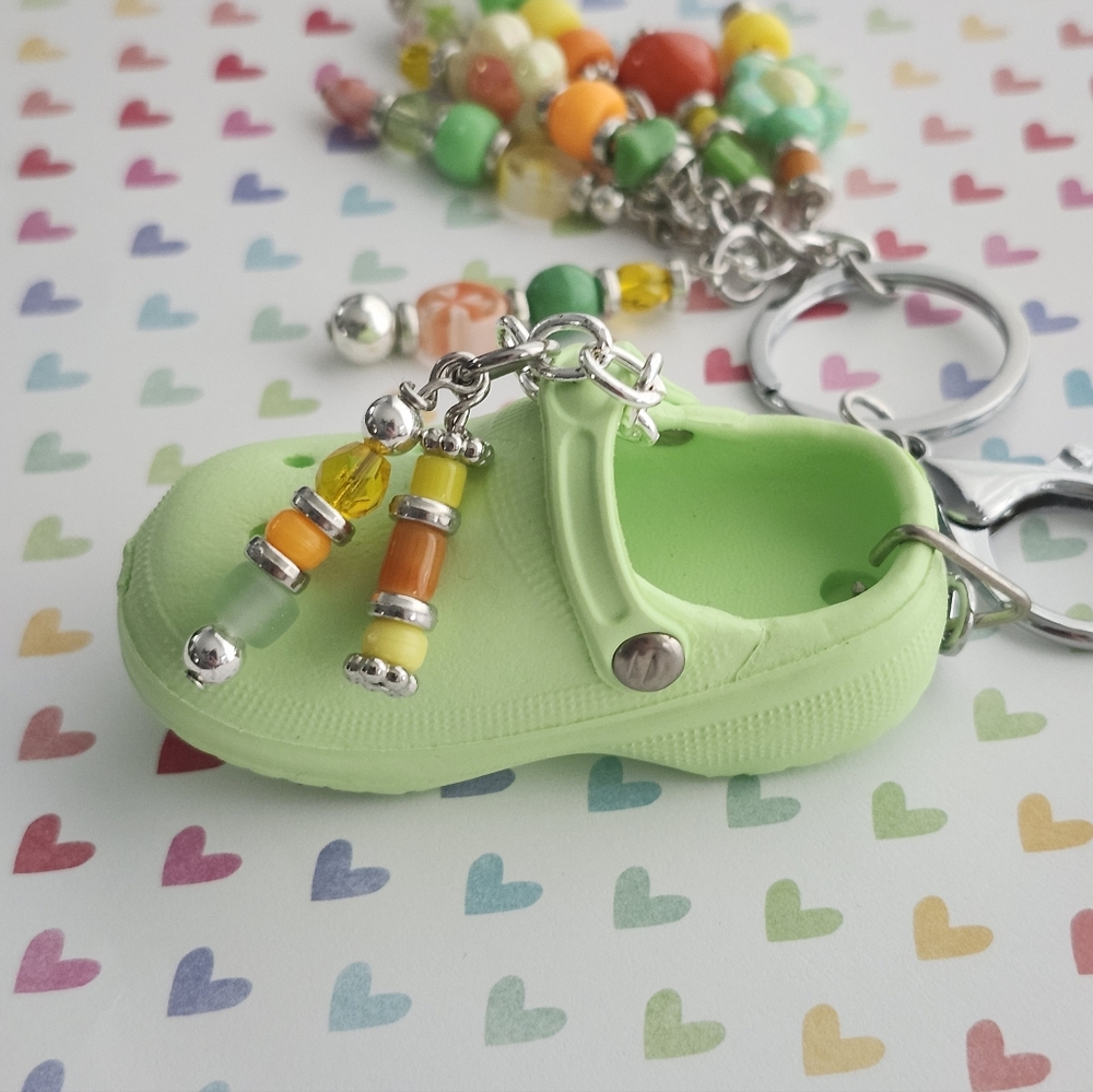 Comfy Croc-inspired Purse Charm or Keychain Handcrafted Glass Stone Floral Beads - Picture 4 of 8